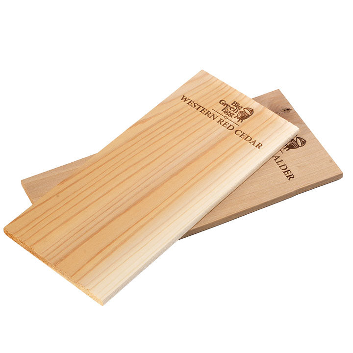 Twee Big Green Egg Red Cedar grillplankjes van 28 cm
