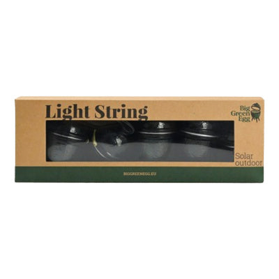Verpakking van de Big Green Egg lichtslinger op zonne-energie met tien mini-EGG-lampjes.